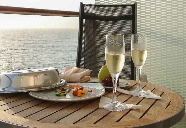 Small Ship Cruising Advantages