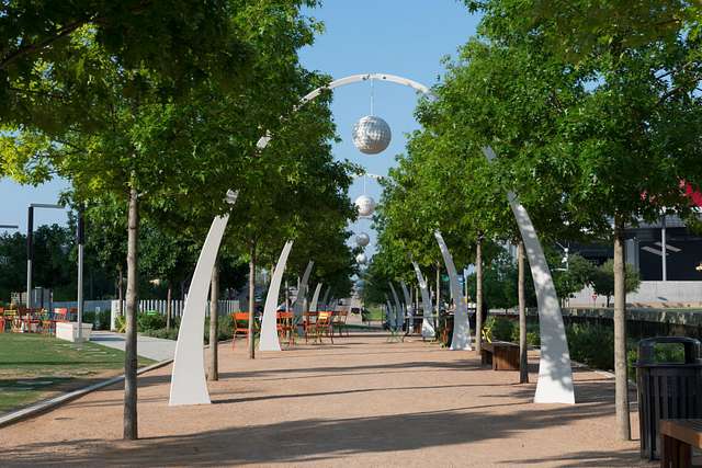 Klyde Warren Park Dallas Texas