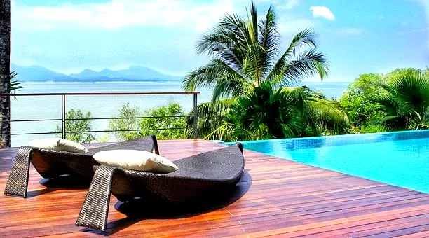 luxury-hotel Luxury Honeymoon Tips