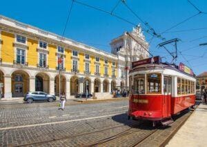 Algarve Travel Tips