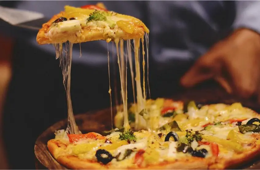 Chicago Deep Dish Pizza